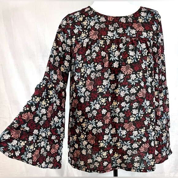 LOFT Tops - Loft long layered bell sleeve floral blouse top size small